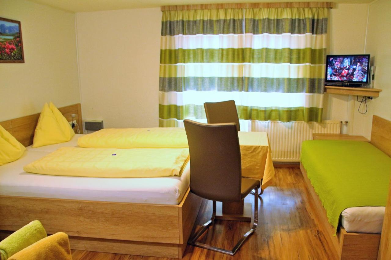 Haus Waldheim Hotel Sankt Leonhard im Pitztal Luaran gambar