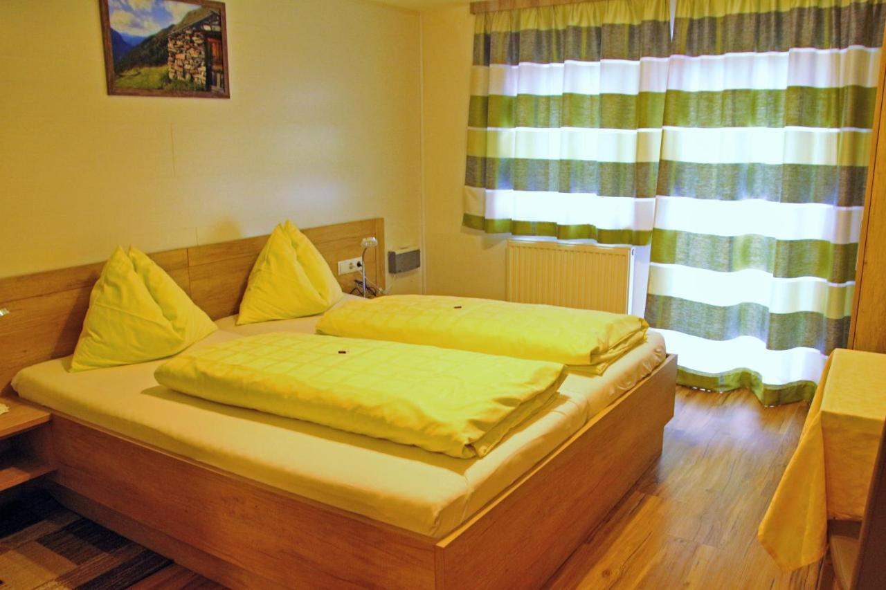 Haus Waldheim Hotel Sankt Leonhard im Pitztal Luaran gambar