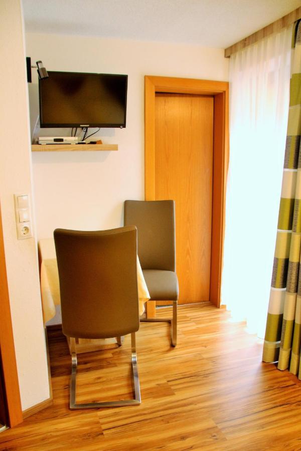 Haus Waldheim Hotel Sankt Leonhard im Pitztal Luaran gambar