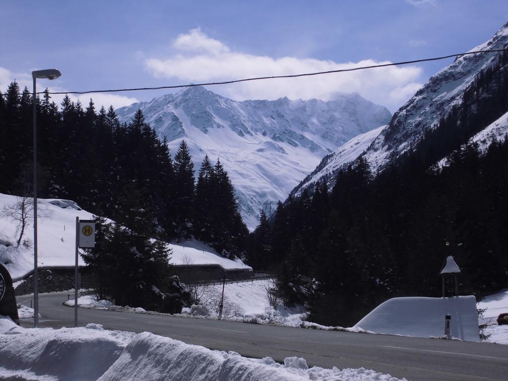 Haus Waldheim Hotel Sankt Leonhard im Pitztal Luaran gambar