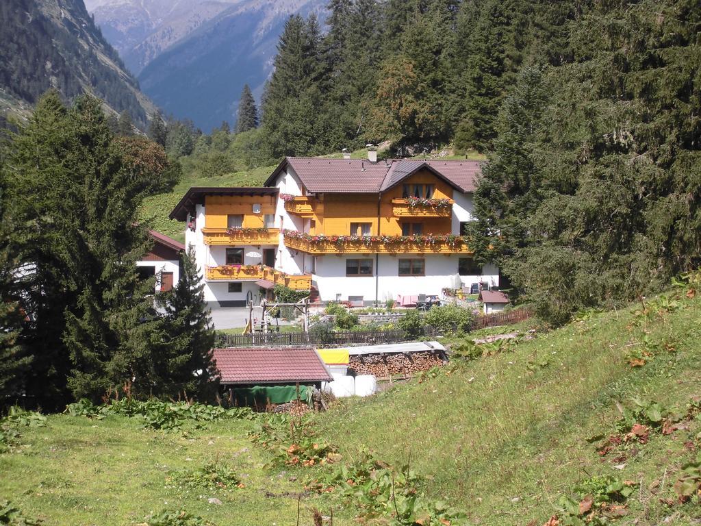 Haus Waldheim Hotel Sankt Leonhard im Pitztal Luaran gambar