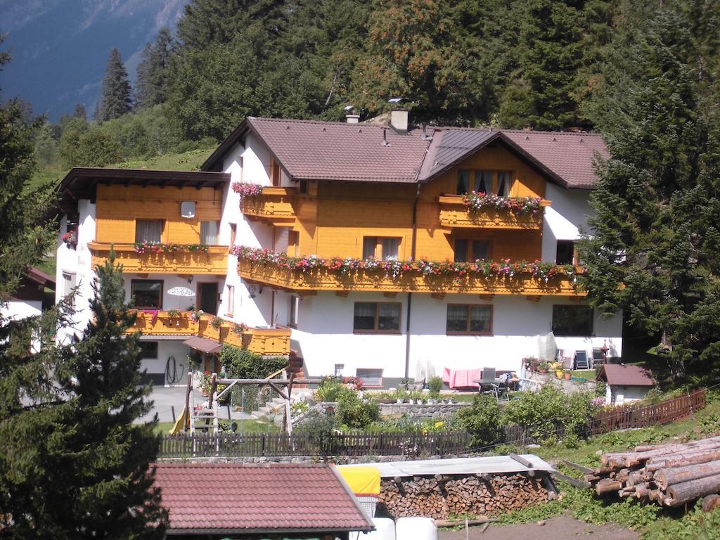 Haus Waldheim Hotel Sankt Leonhard im Pitztal Luaran gambar
